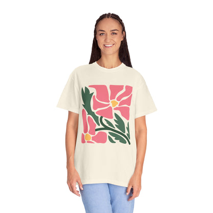 Pink Garden Graphic Garment-Dyed Women's T-Shirt