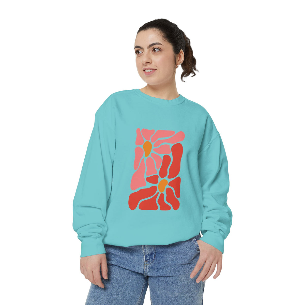 Pink Retro Flower Graphic Garment-Dyed Women's Hooded Sweatshirt
