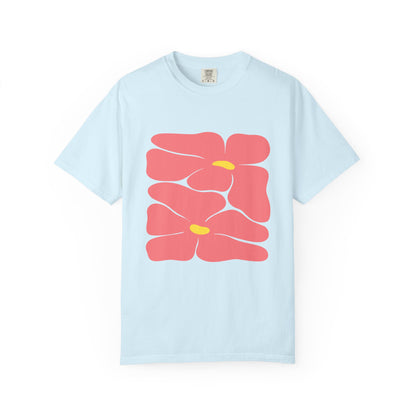 Pink Retro Flowers Graphic Garment-Dyed Women's T-Shirt