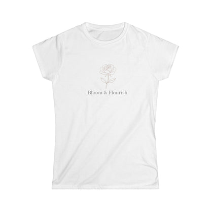 Minimal Wildflower Line Art Women's T-Shirt