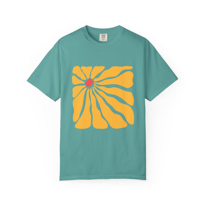 Minimal Yellow Floral Graphic Garment-Dyed Women's T-Shirt
