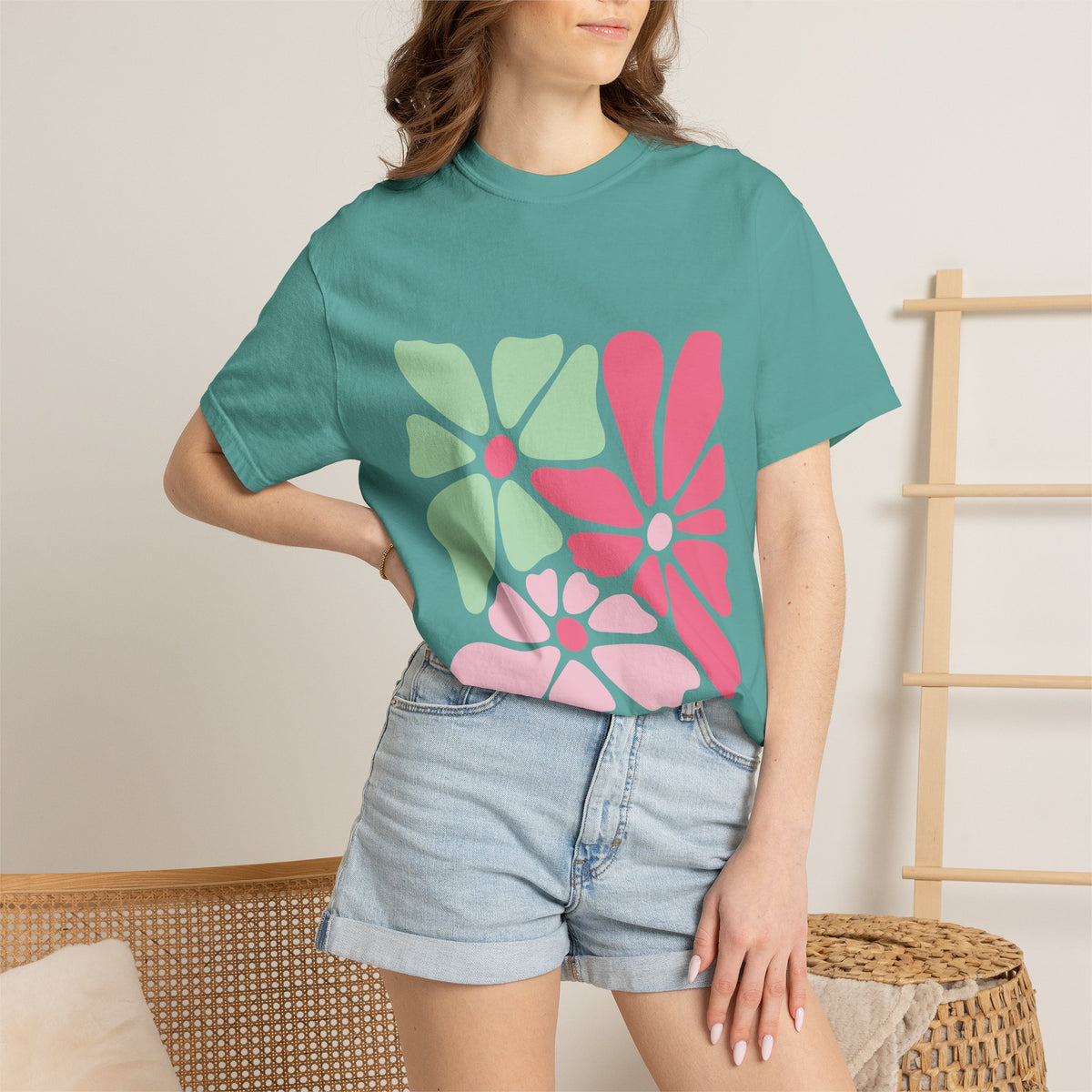 Floral Retro Block Print Garment-Dyed Women's T-Shirt
