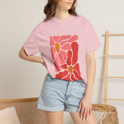 Pink Retro Flower Graphic Garment-Dyed Women's T-Shirt