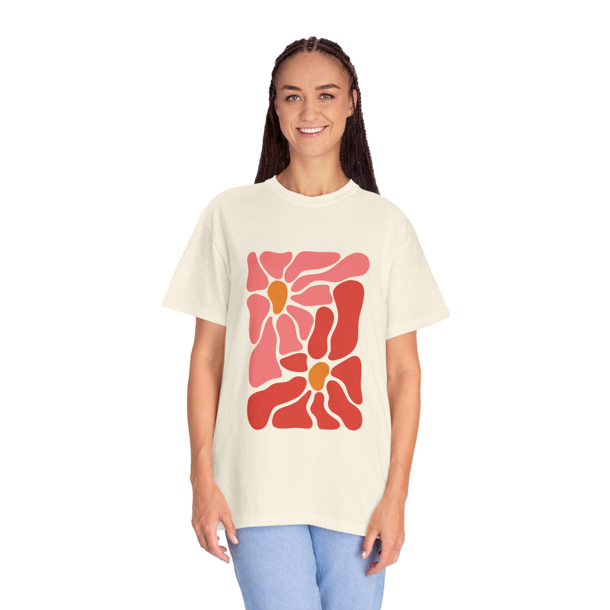 Pink Retro Flower Graphic Garment-Dyed Women's T-Shirt