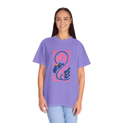 Pink Nautical Wave Graphic Garment-Dyed Women's T-Shirt