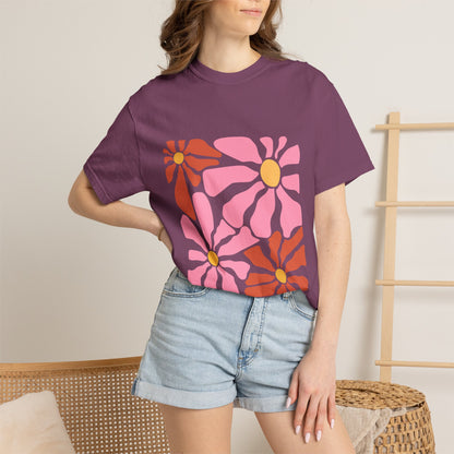 Retro Pink Daisy Graphic Garment-Dyed Women's T-Shirt