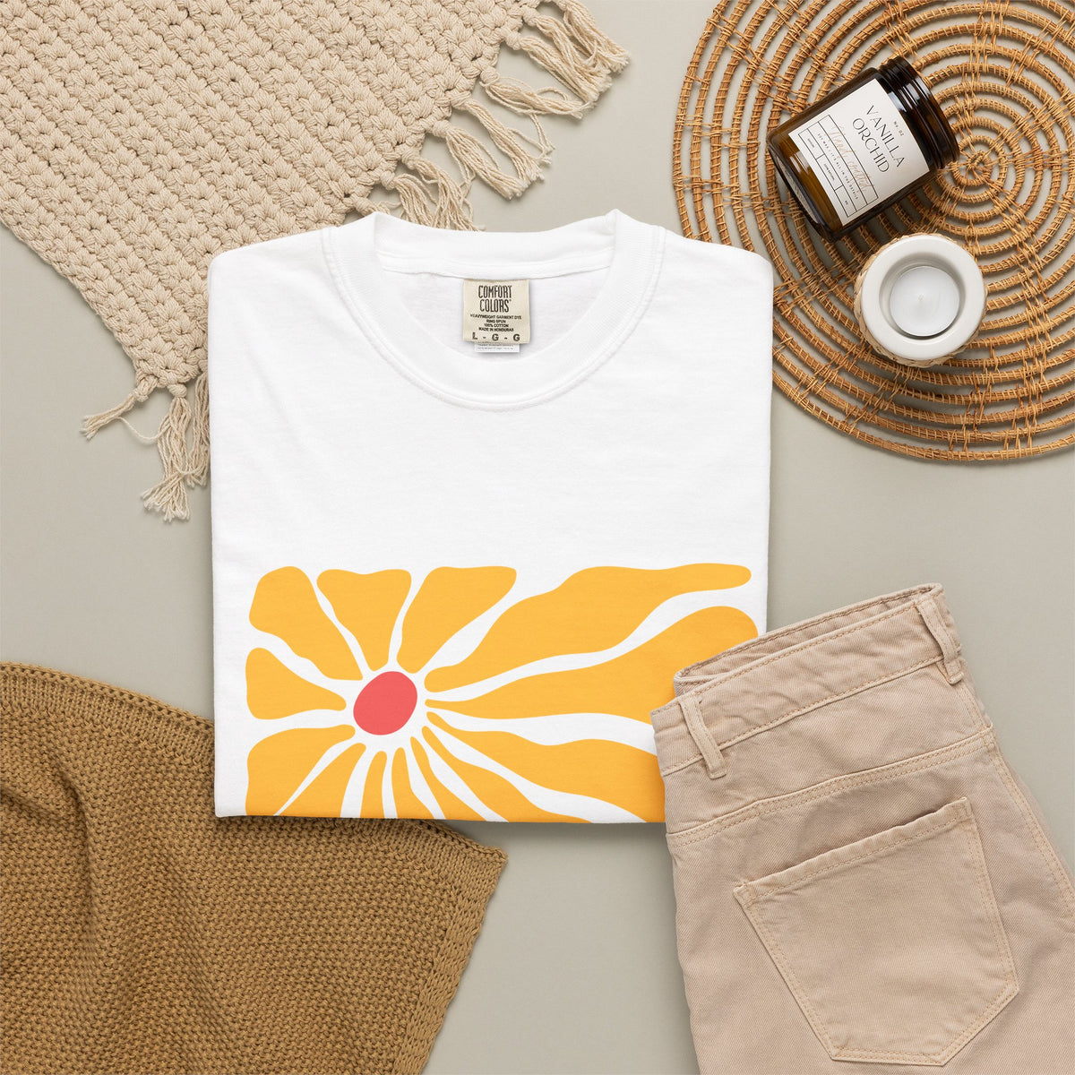Minimal Yellow Floral Graphic Garment-Dyed Women's T-Shirt