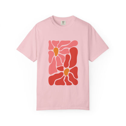 Pink Retro Flower Graphic Garment-Dyed Women's T-Shirt