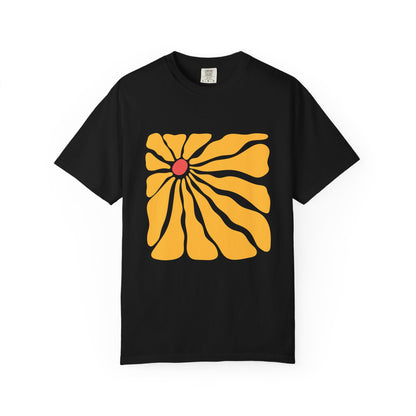 Minimal Yellow Floral Graphic Garment-Dyed Women's T-Shirt