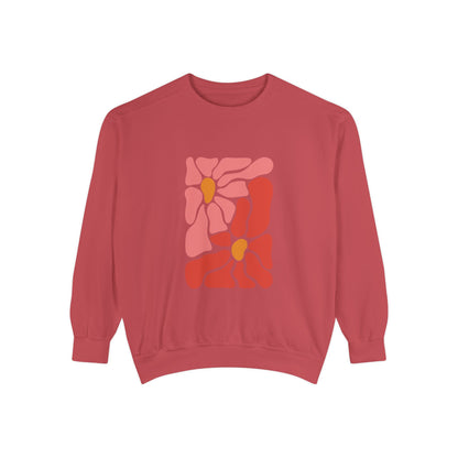 Pink Retro Flower Graphic Garment-Dyed Women's Hooded Sweatshirt