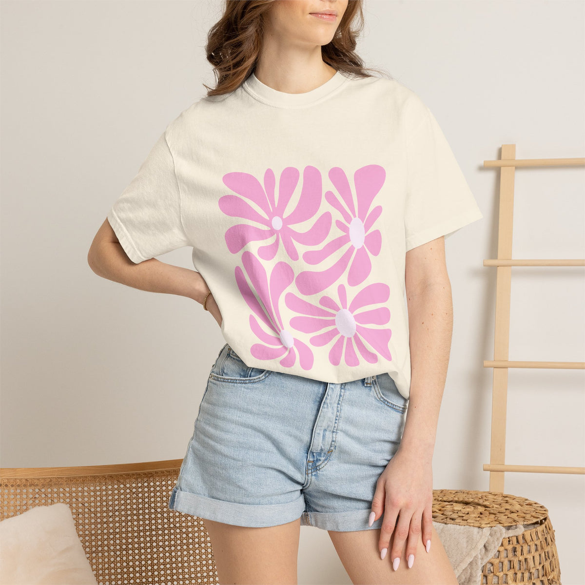 Pink Retro Floral Garment-Dyed Women's T-Shirt
