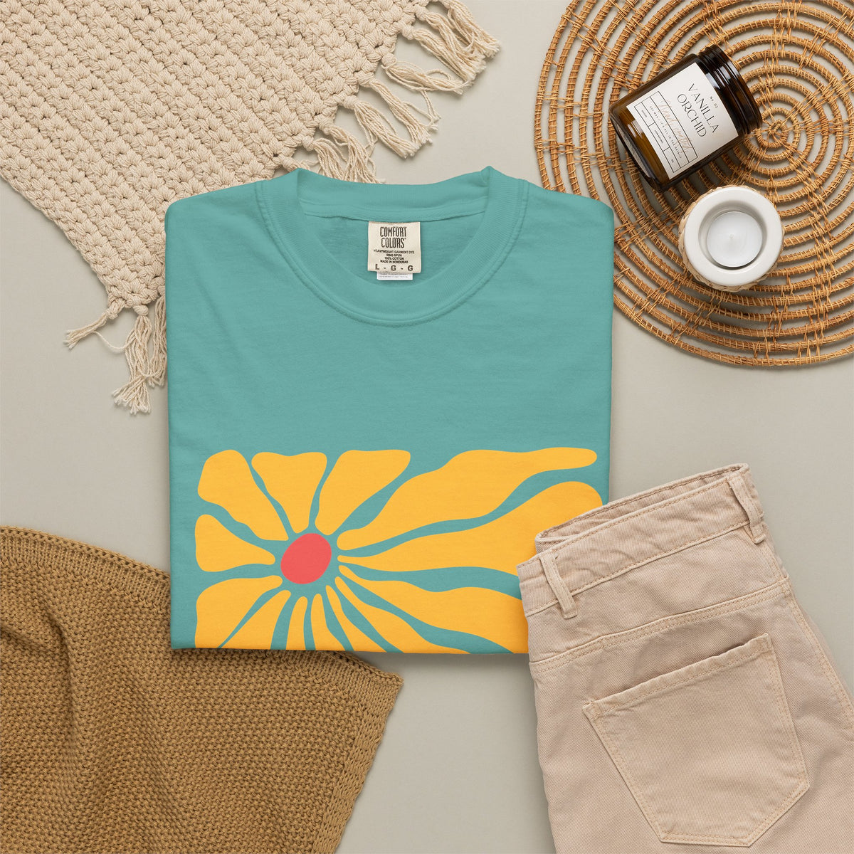 Minimal Yellow Floral Graphic Garment-Dyed Women's T-Shirt