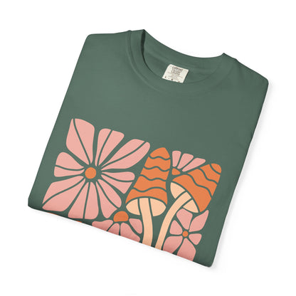 Floral Retro Waves Garment-Dyed Women's T-Shirt