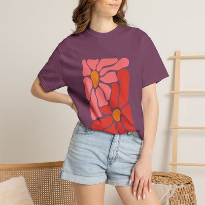 Pink Retro Flower Graphic Garment-Dyed Women's T-Shirt