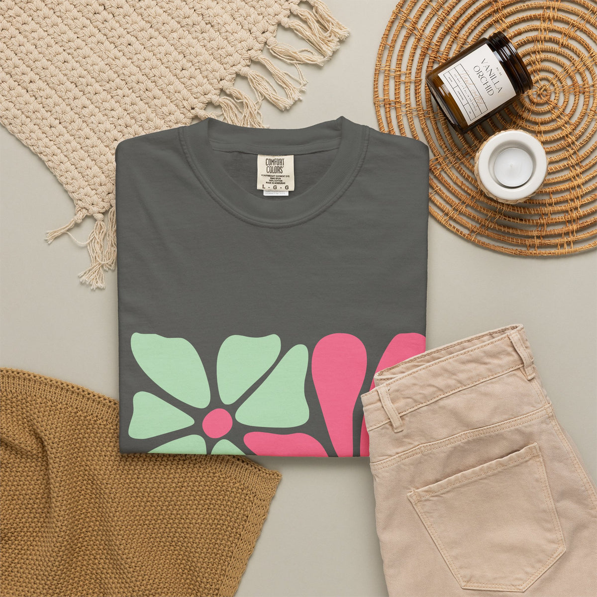 Floral Retro Block Print Garment-Dyed Women's T-Shirt