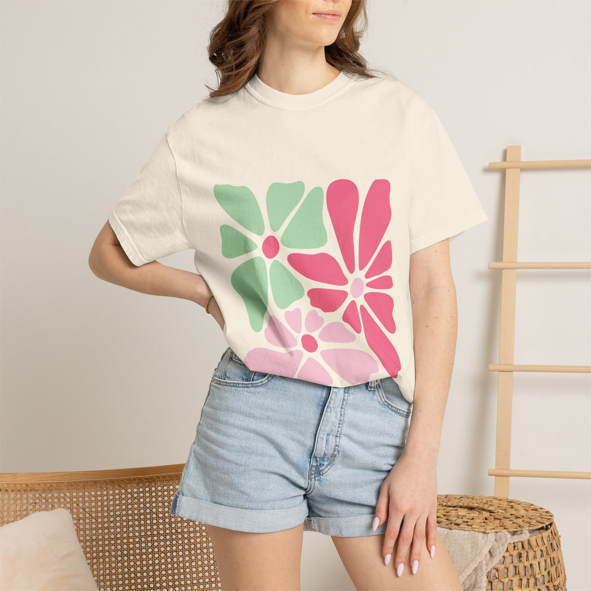 Floral Retro Block Print Garment-Dyed Women's T-Shirt