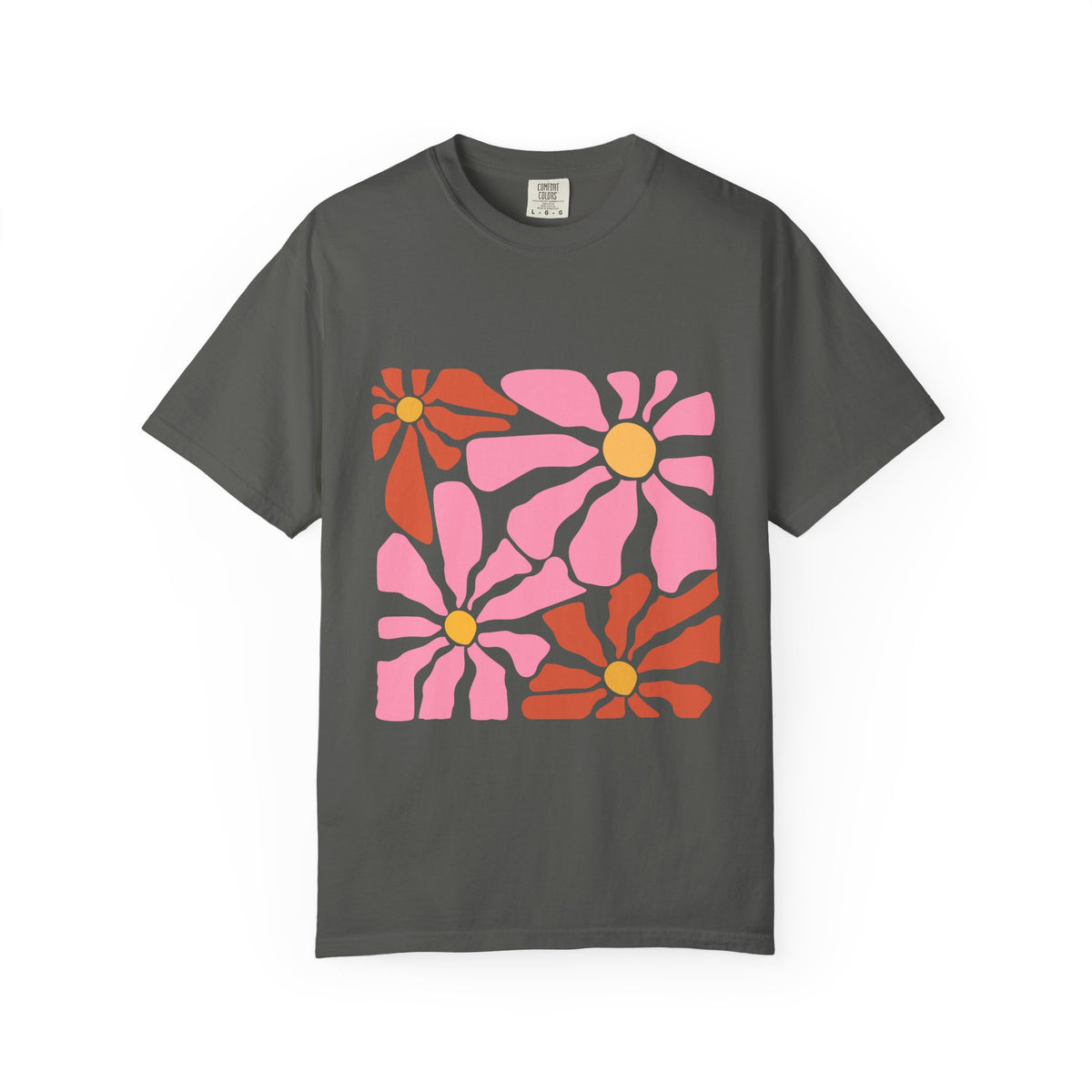 Retro Pink Daisy Graphic Garment-Dyed Women's T-Shirt