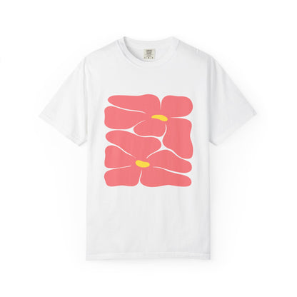 Pink Retro Flowers Graphic Garment-Dyed Women's T-Shirt
