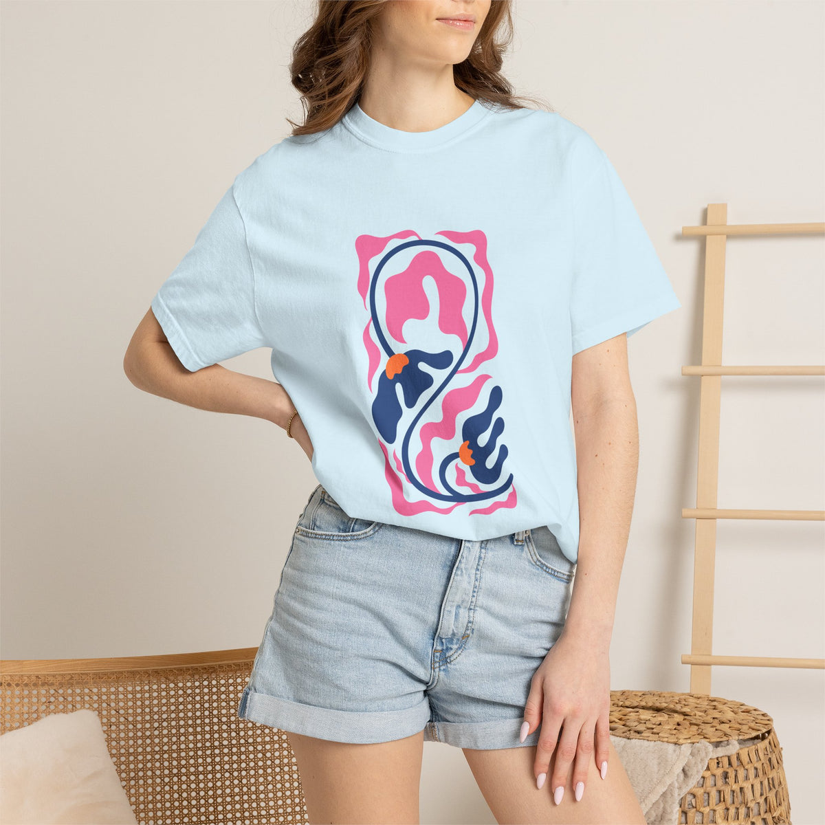 Pink Nautical Wave Graphic Garment-Dyed Women's T-Shirt