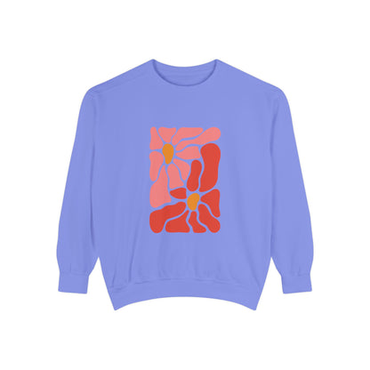 Pink Retro Flower Graphic Garment-Dyed Women's Hooded Sweatshirt