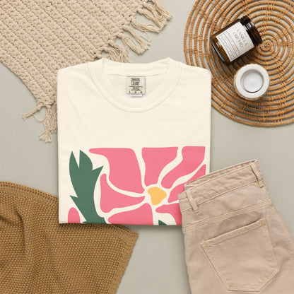 Pink Garden Graphic Garment-Dyed Women's T-Shirt