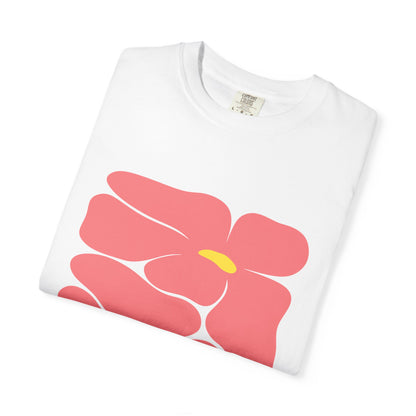 Pink Retro Flowers Graphic Garment-Dyed Women's T-Shirt